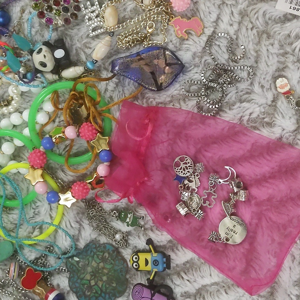 Jewelry bundle - Picture 12 of 12